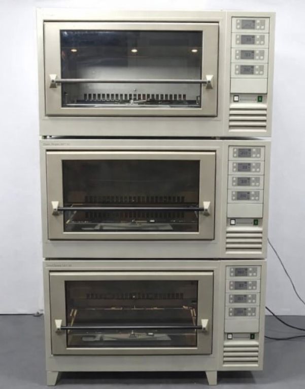 Kuhner 3-fach Turm ISFX-1 Incubator Shaker Inkubationsschüttler mit Kühlung, Feuchteregelung, CO2, Orbit: 12,5-25-50mm