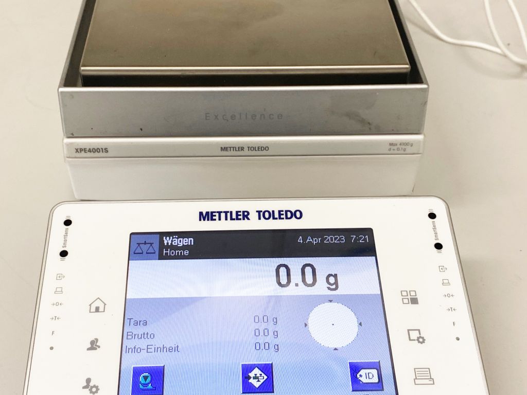 Mettler XPE4001S Präzisionwaage, max 4000g, d=0,1g, mit RS232