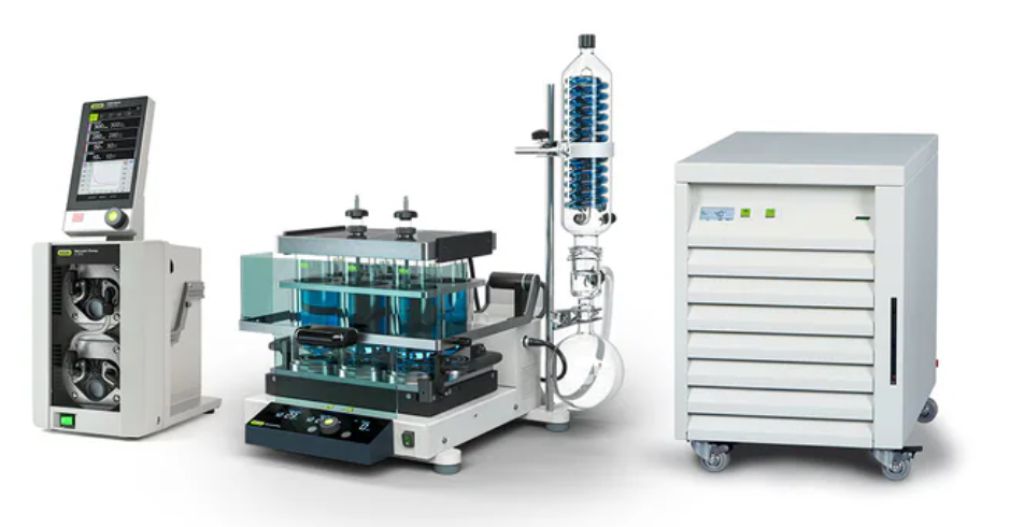 Büchi SyncorePlus Polyvap Crystal Rack R6 mit V-300 Vakuumpumpe und I-300 Pro Controller und F-308 Umlaufkühler