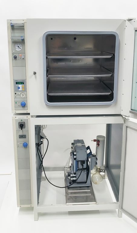 Thermo Heraeus VT6130M-BL vacuum drying oven for flammable solvents with Vacuucenter and chemical-resistant vacuum pump