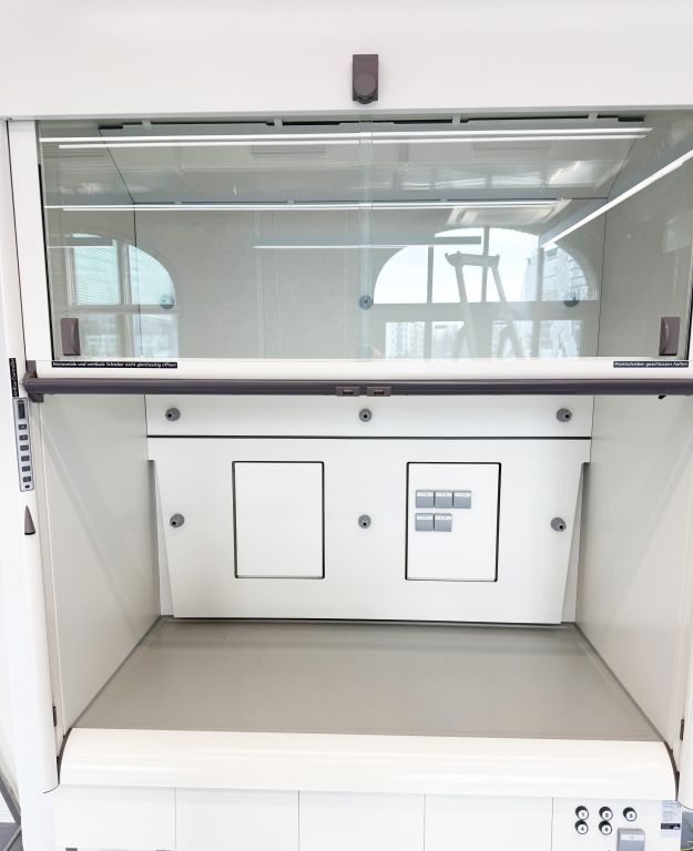 Waldner Scala TA1500 Laborabzug aus 2022  1500x900x2700mm, Keramik, schaltbare Steckdosen