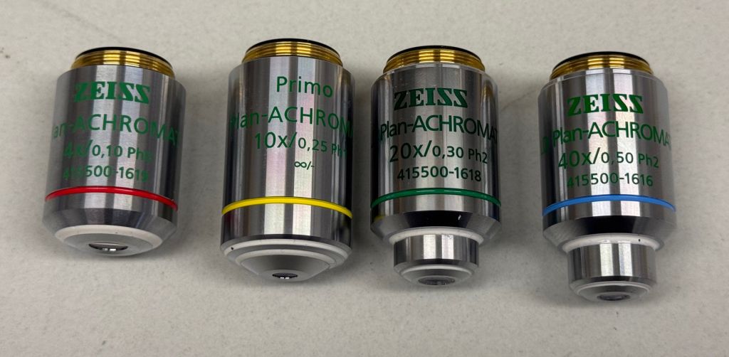 Zeiss Primovert ILED Auflicht, inverses Mikroskop mit 4 Objektiven, 4-10-20-40, binokularer Fototubus
